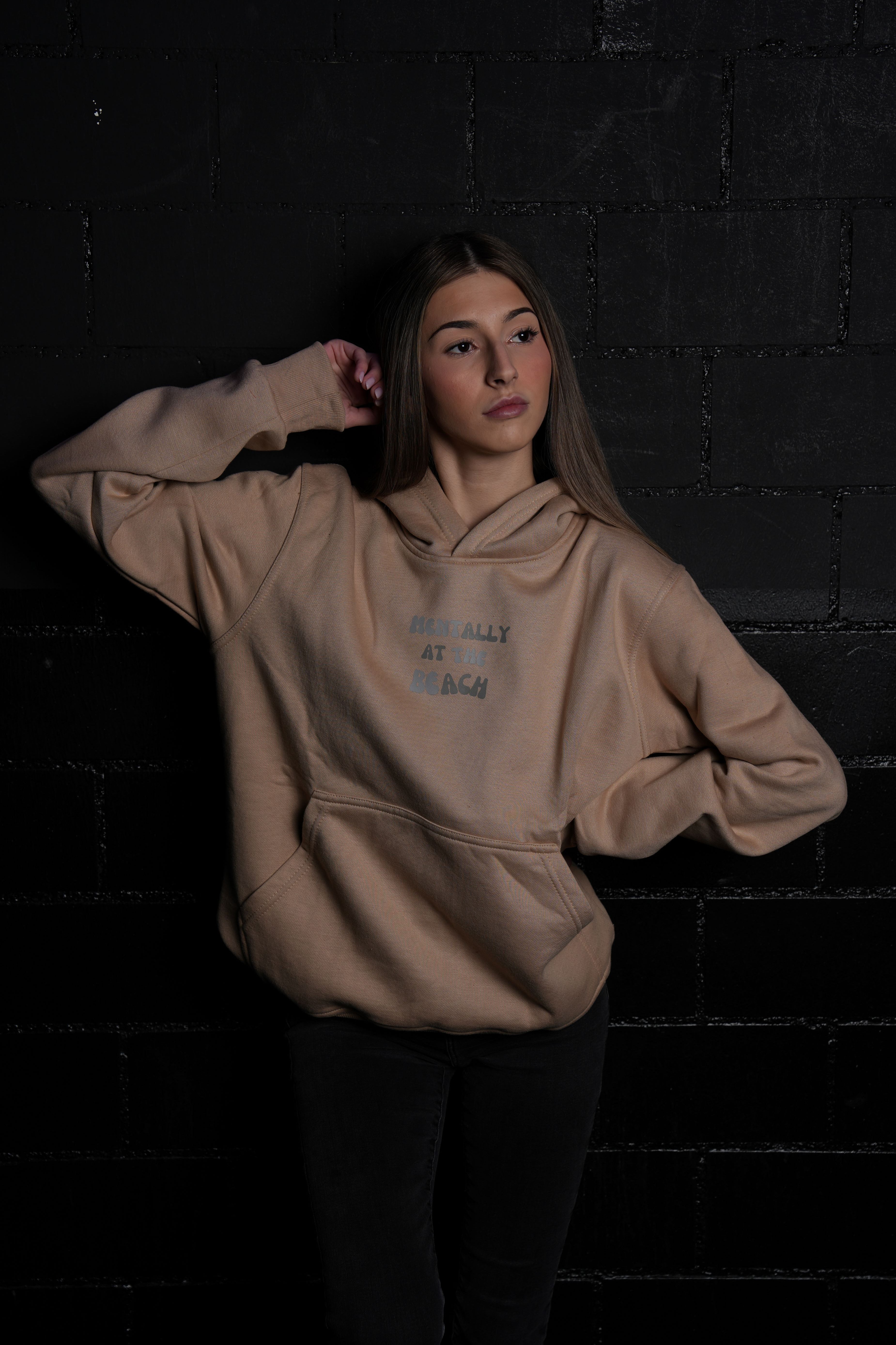 HOODIE "MENTALLY AT THE BEACH"